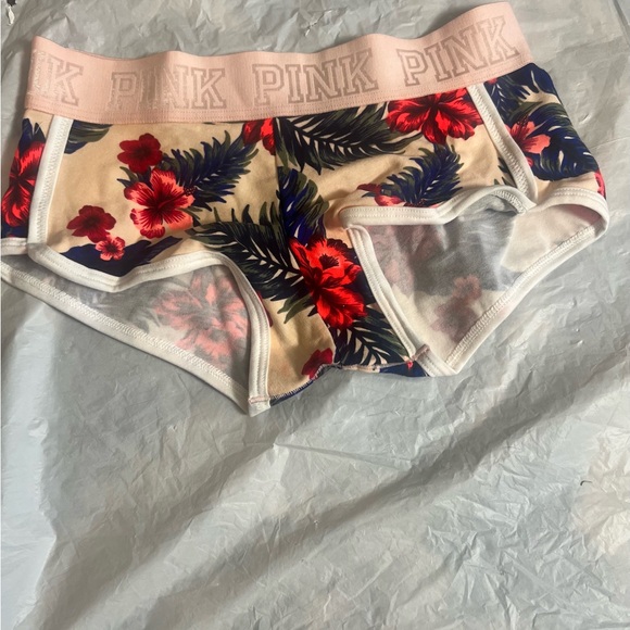 Pink Low Rise Hawaii Print Panties - Picture 4 of 16
